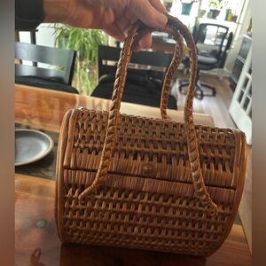 Fun vintage wicker/ratan  basket purse with wooden panels & wicker straps